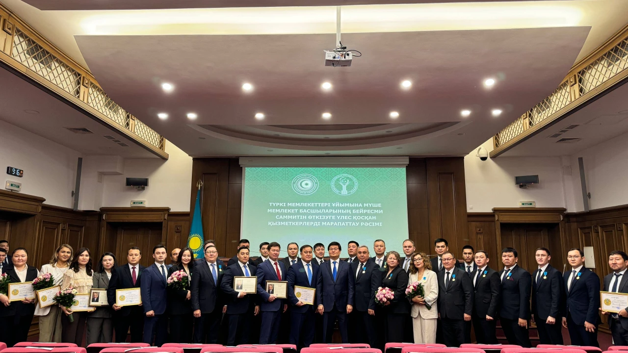 ИТО қызметкері Түркі мемлекеттері ұйымы саммитін өткізуге қосқан үлесі үшін марапатталды 