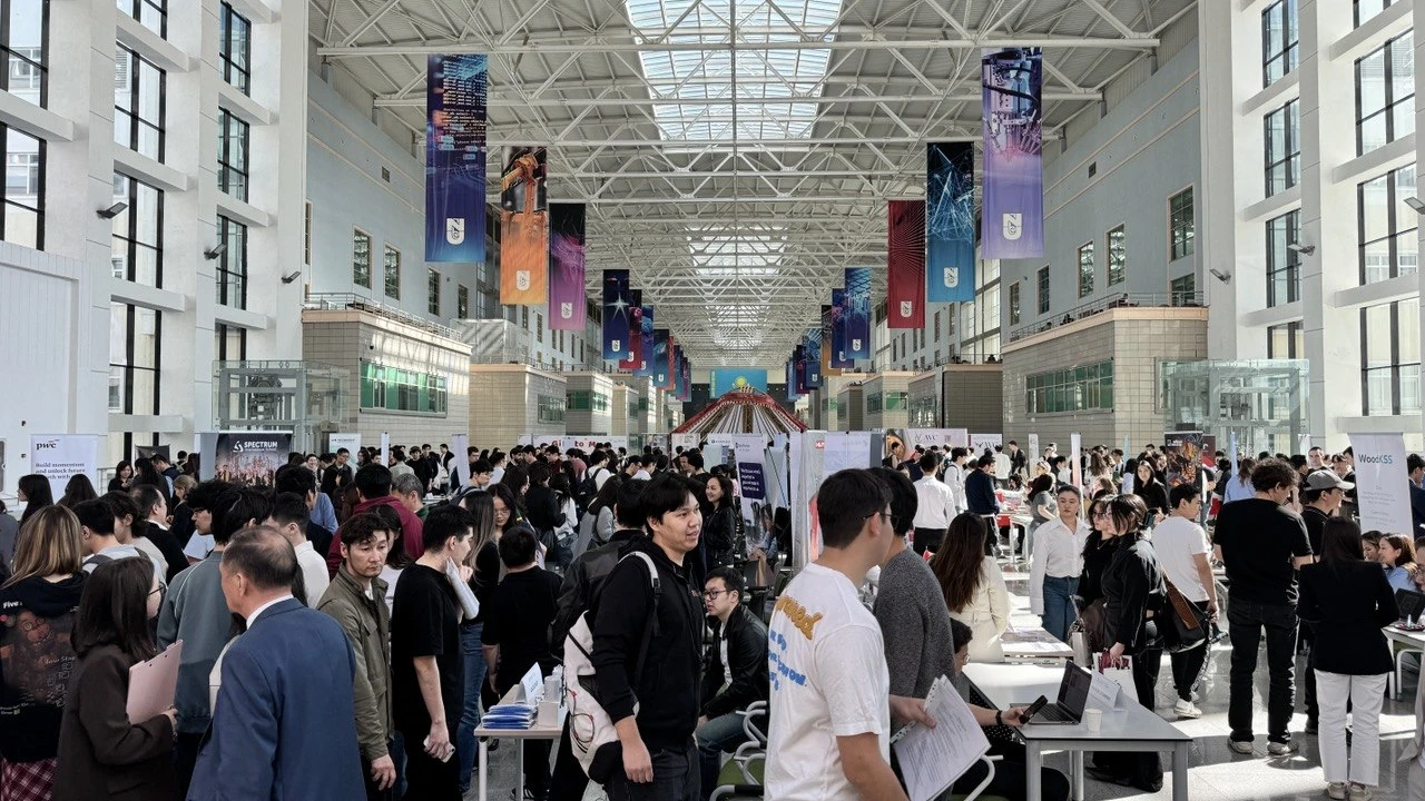 ИТО Nazarbayev University-де өткен бос жұмыс орындары жәрмеңкесіне қатысты 